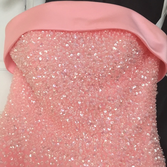 Dress - Picture 2 of 7